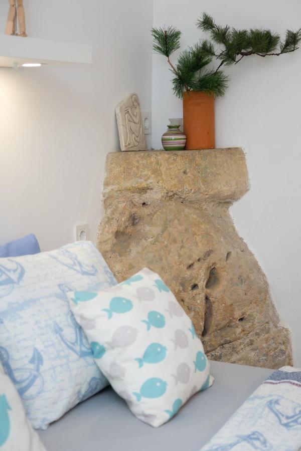 Charming Studio Apartment At House Rustica With Terrace And Nearby Parking Пунат Экстерьер фото