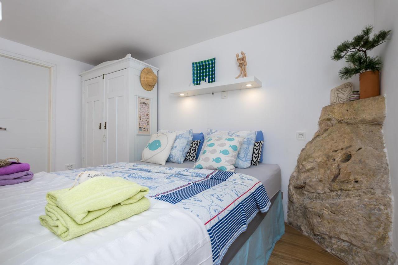 Charming Studio Apartment At House Rustica With Terrace And Nearby Parking Пунат Экстерьер фото