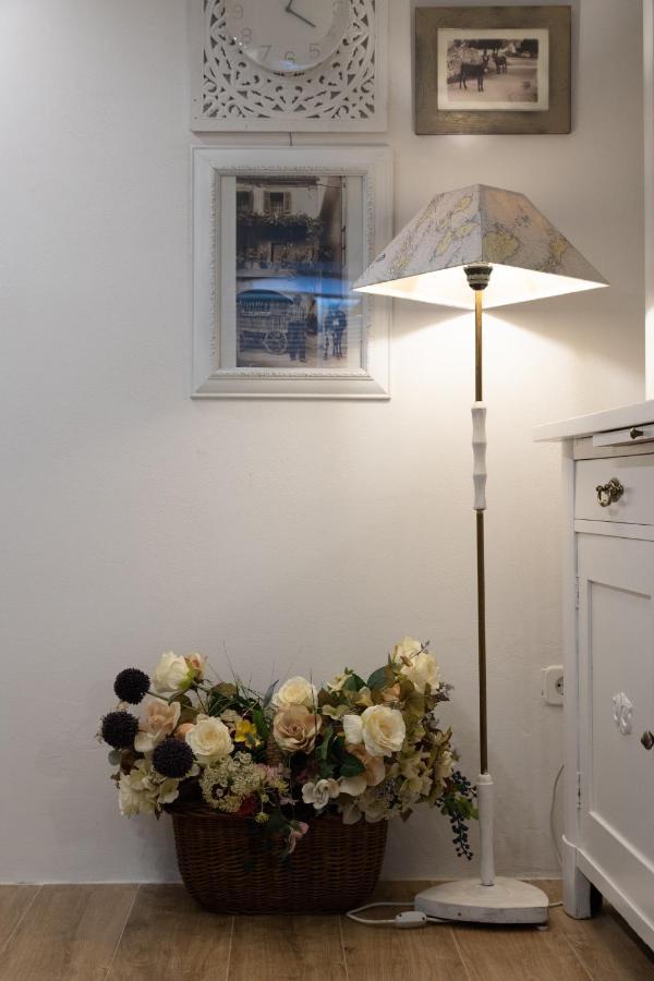 Charming Studio Apartment At House Rustica With Terrace And Nearby Parking Пунат Экстерьер фото